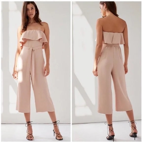 Aritzia Babaton light pink flutter ruffle jumpsuit wide cropped leg size 00 - Picture 1 of 4